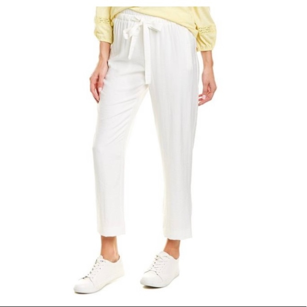 Brand new With tags tapered leg pant - white women’s Small